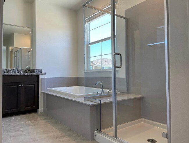 Building Photo - 2144 Brave Hawk Loop