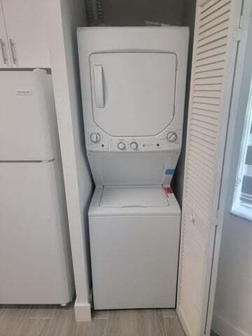 Building Photo - 17380 NW 69th Ct