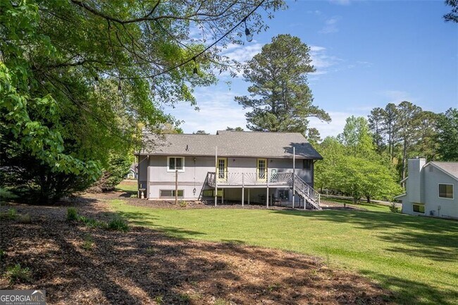 Building Photo - 1540 Magnolia Pl