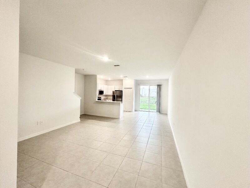 Building Photo - 9441 Cannon Bch Dr