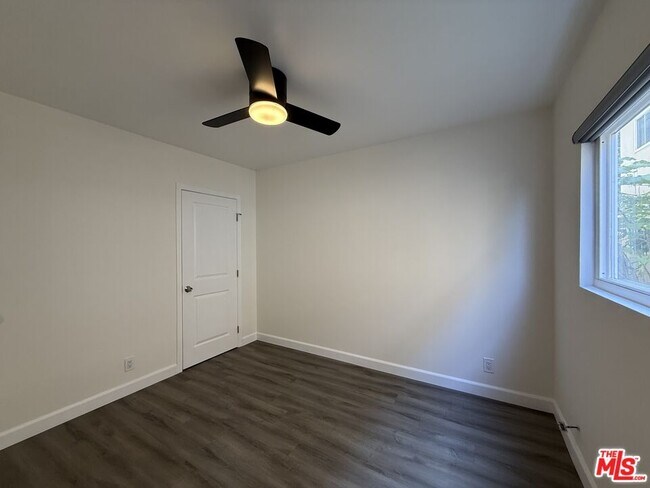 Building Photo - 11543 Venice Blvd.