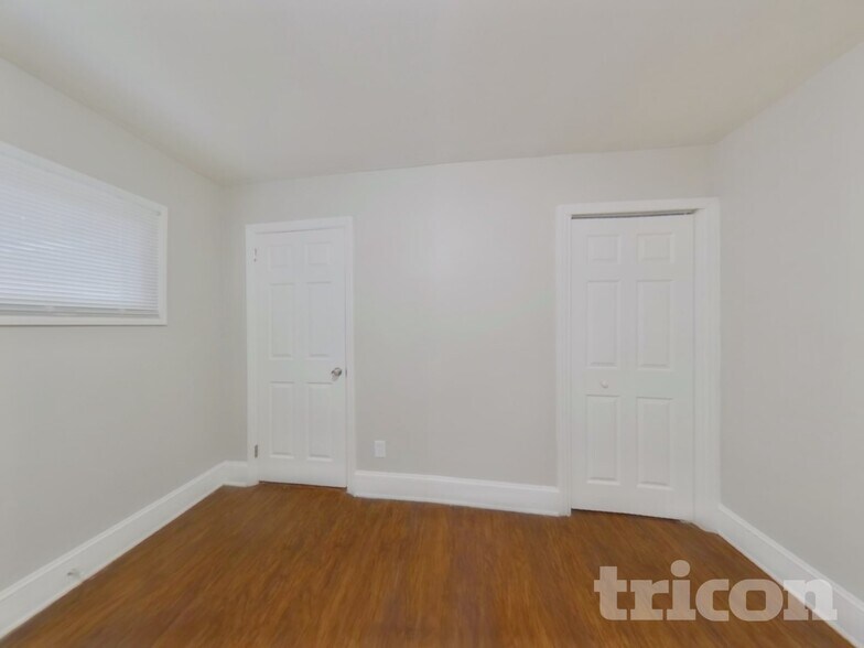 Building Photo - 1141 Dooley Dr