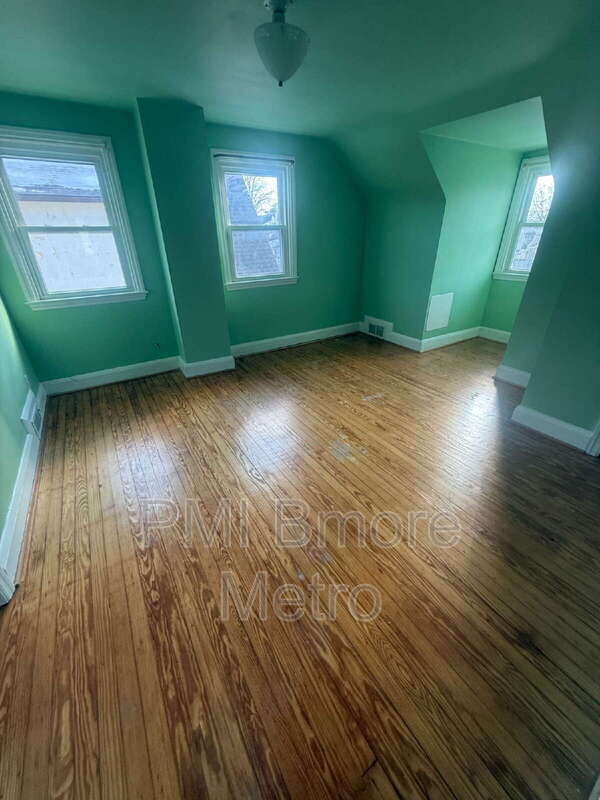 Building Photo - 33 Portship Rd