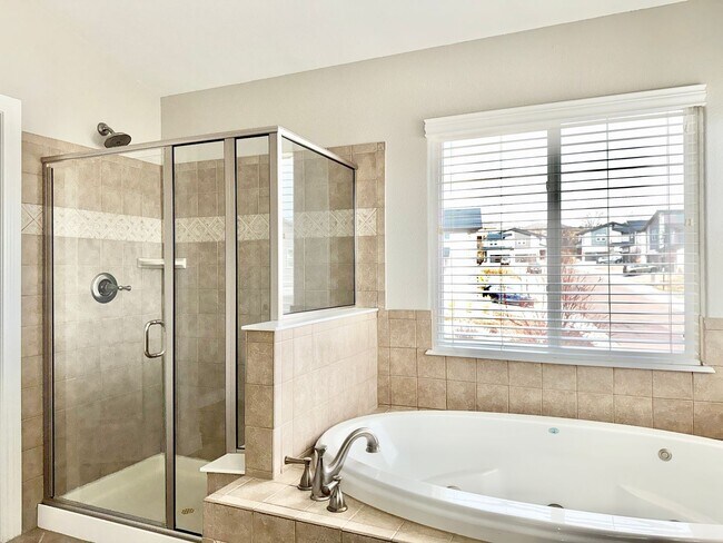 Building Photo - WELCOME HOME!