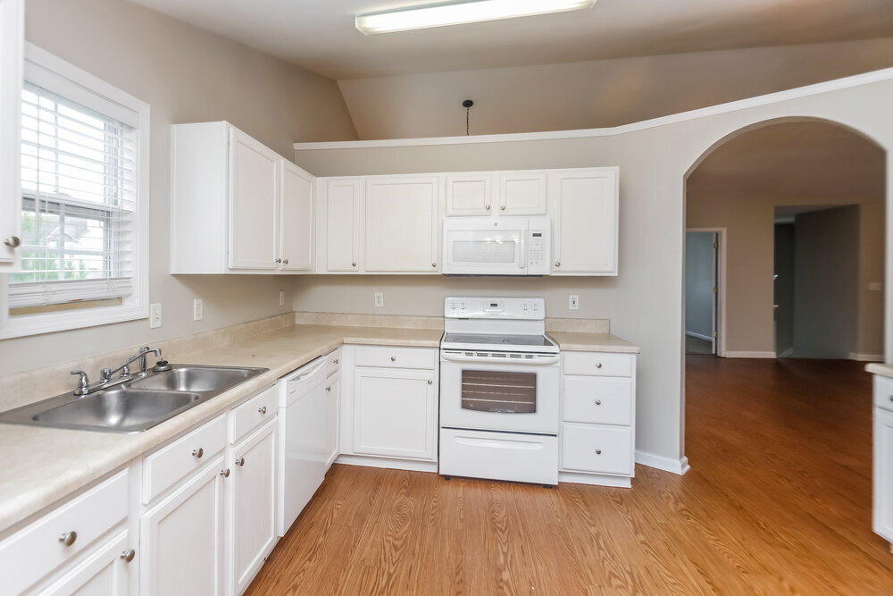 Building Photo - 6621 Killington Ct