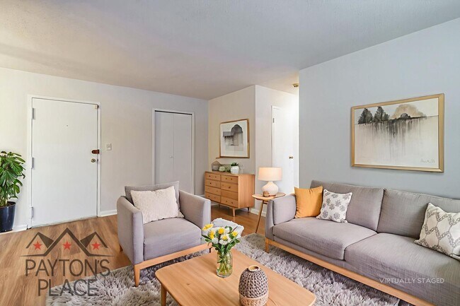 Building Photo - Spacious condo with Water included and Parking!!!