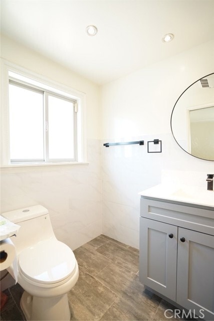 Building Photo - 1925 El Sereno Ave