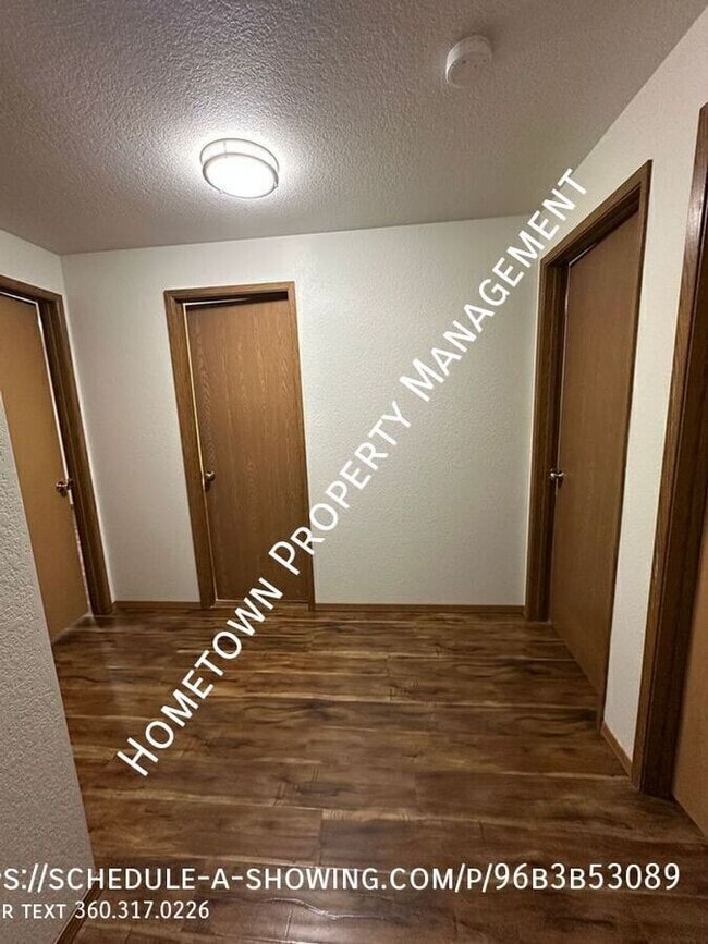 Building Photo - 1606 Sulky Dr SE