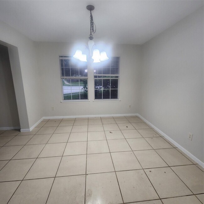 Building Photo - 21755 Debray Dr
