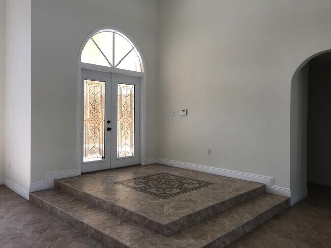 Building Photo - 16451 SW 84th Ct