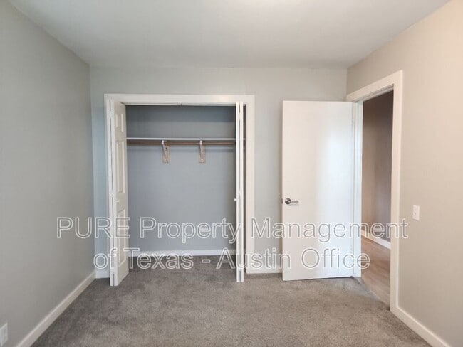 Building Photo - 5308 Overbrook Dr