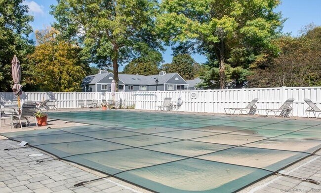 Building Photo - 211 Windgate Cir