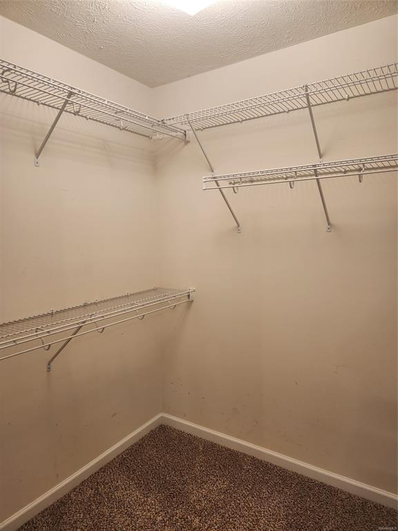 Building Photo - 406 James Ct