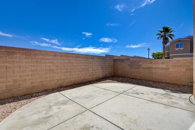 Building Photo - 3 Bedroom Home Near Mountains Edge | 89148 Zip Code