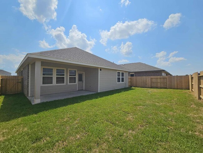 Building Photo - 8419 Tranquil Bay Ct