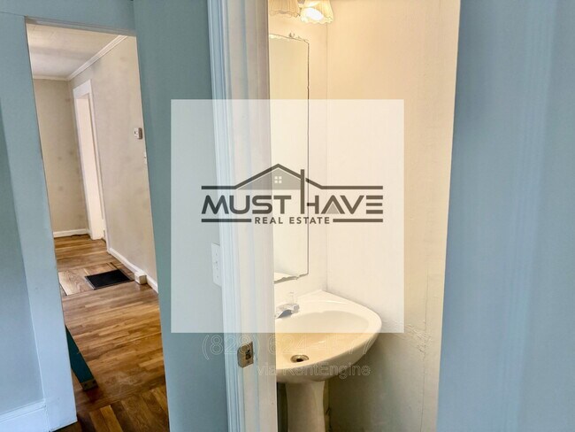 Building Photo - 515 Ridgeway Pl SW