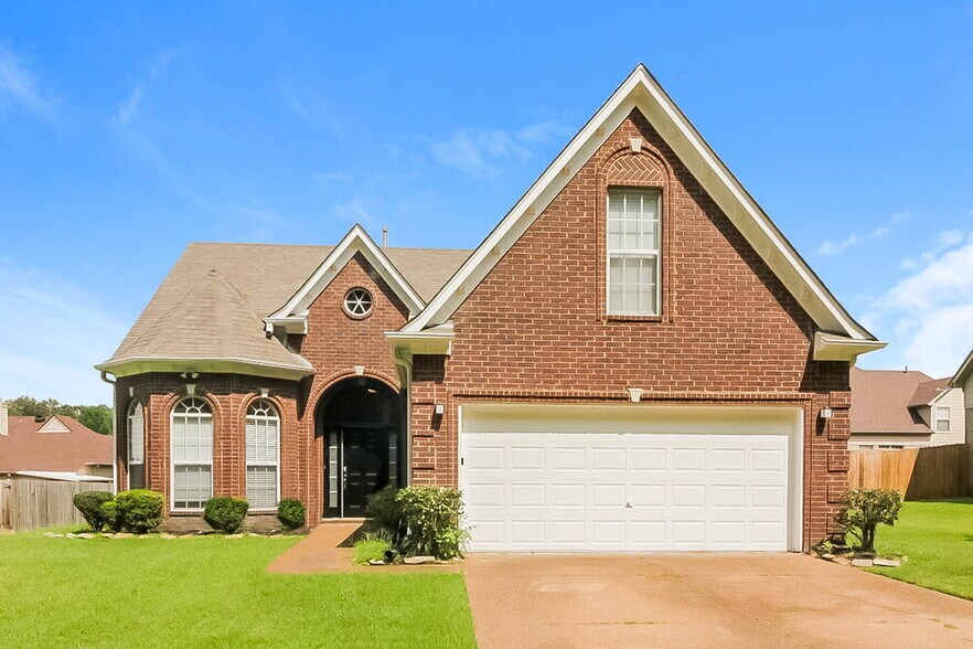 Primary Photo - 4580 Covington Pike