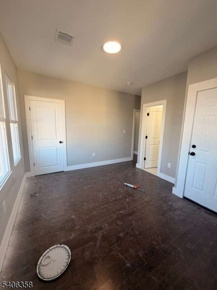 Building Photo - 69 Brookdale Ave