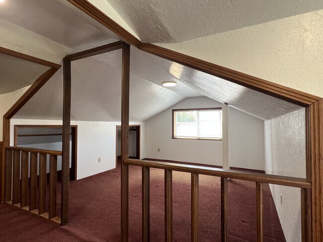 Building Photo - 1407 N St