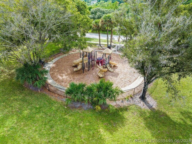 Building Photo - 2316 23rd Ct