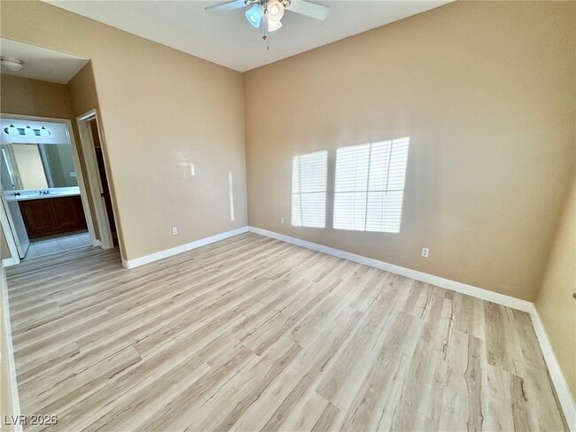 Building Photo - 10245 S Maryland Pkwy