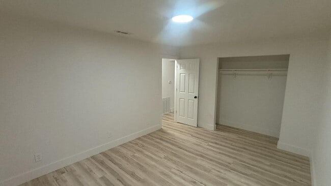 Building Photo - 9487 Noble Ln