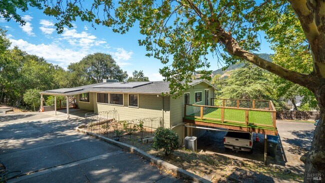 Building Photo - 6131 Batesole Dr