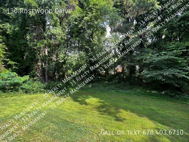 Building Photo - 130 Rosewood Dr