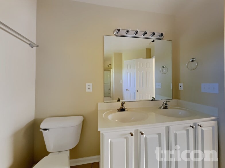 Building Photo - 7431 Fowler Springs Lane