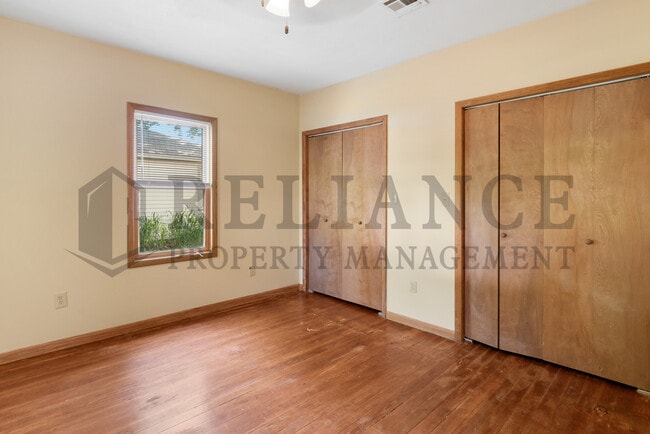 Building Photo - 203 N Ohio St