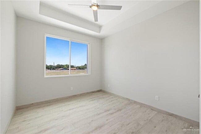 Building Photo - 1216 N Lincoln Ave