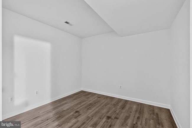 Building Photo - 20490 Ashley Terrace