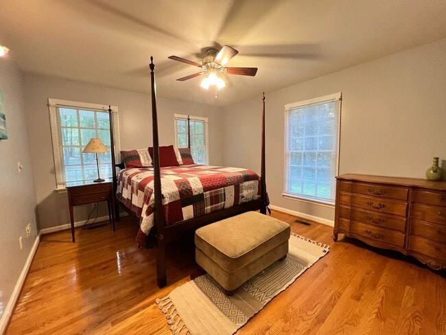 Building Photo - Life Just Got Better.-MONTH TO MONTH LEASE...