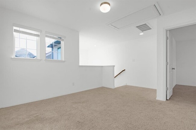 Building Photo - 283 Fabion St