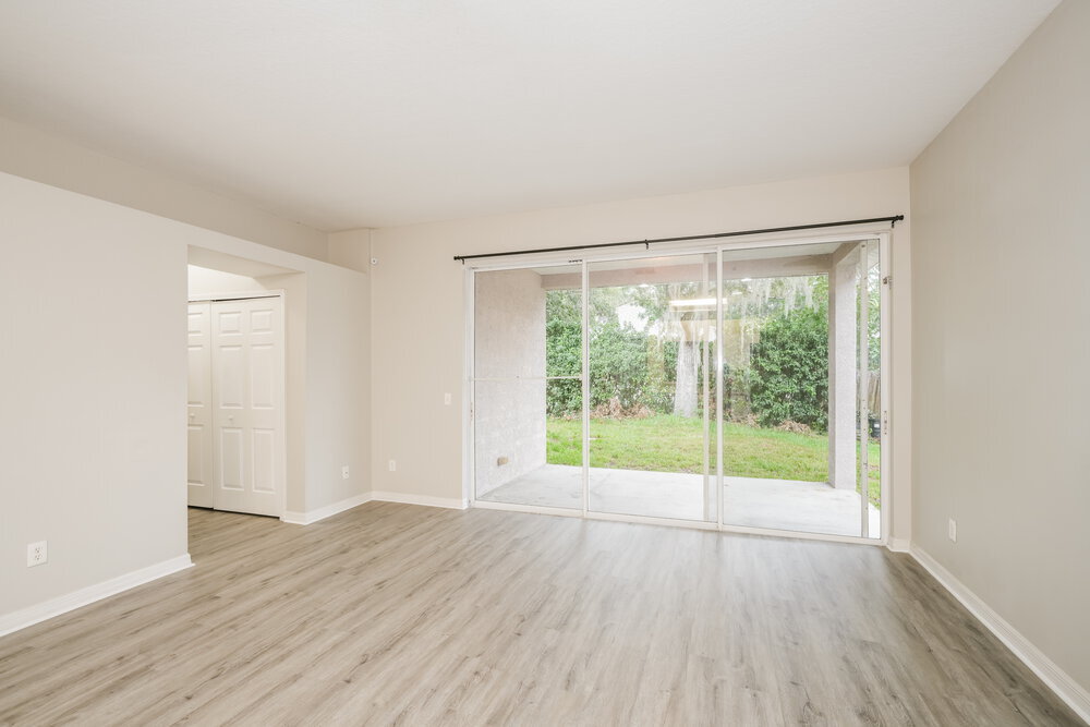 Building Photo - 15819 Stags Leap Dr