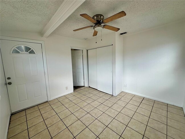 Building Photo - 5104 Londonderry Blvd