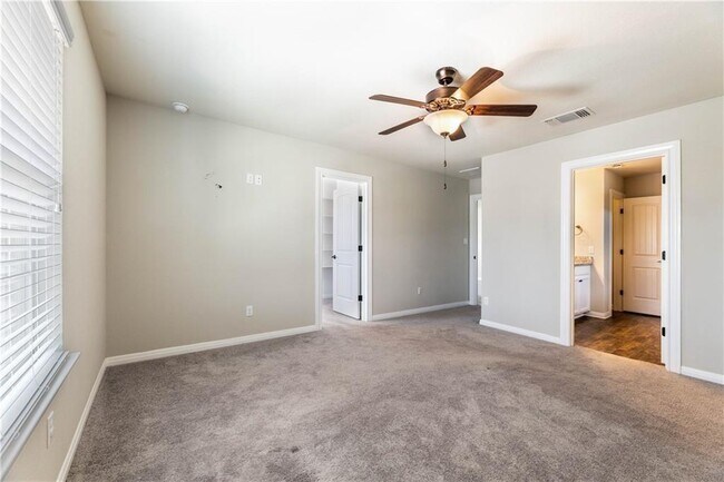 Building Photo - 5413 Traviston Dr