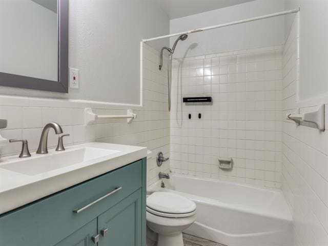 Building Photo - 1404 Ravenwood Dr