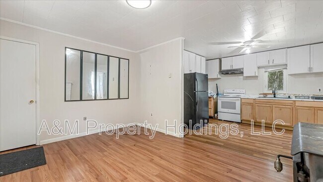 Building Photo - 164 Buckhill Rd