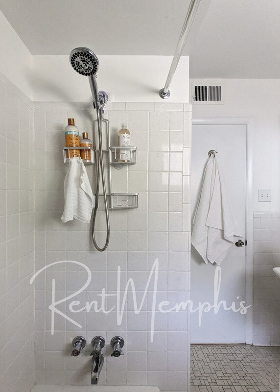 Building Photo - 1609 Forest Ave