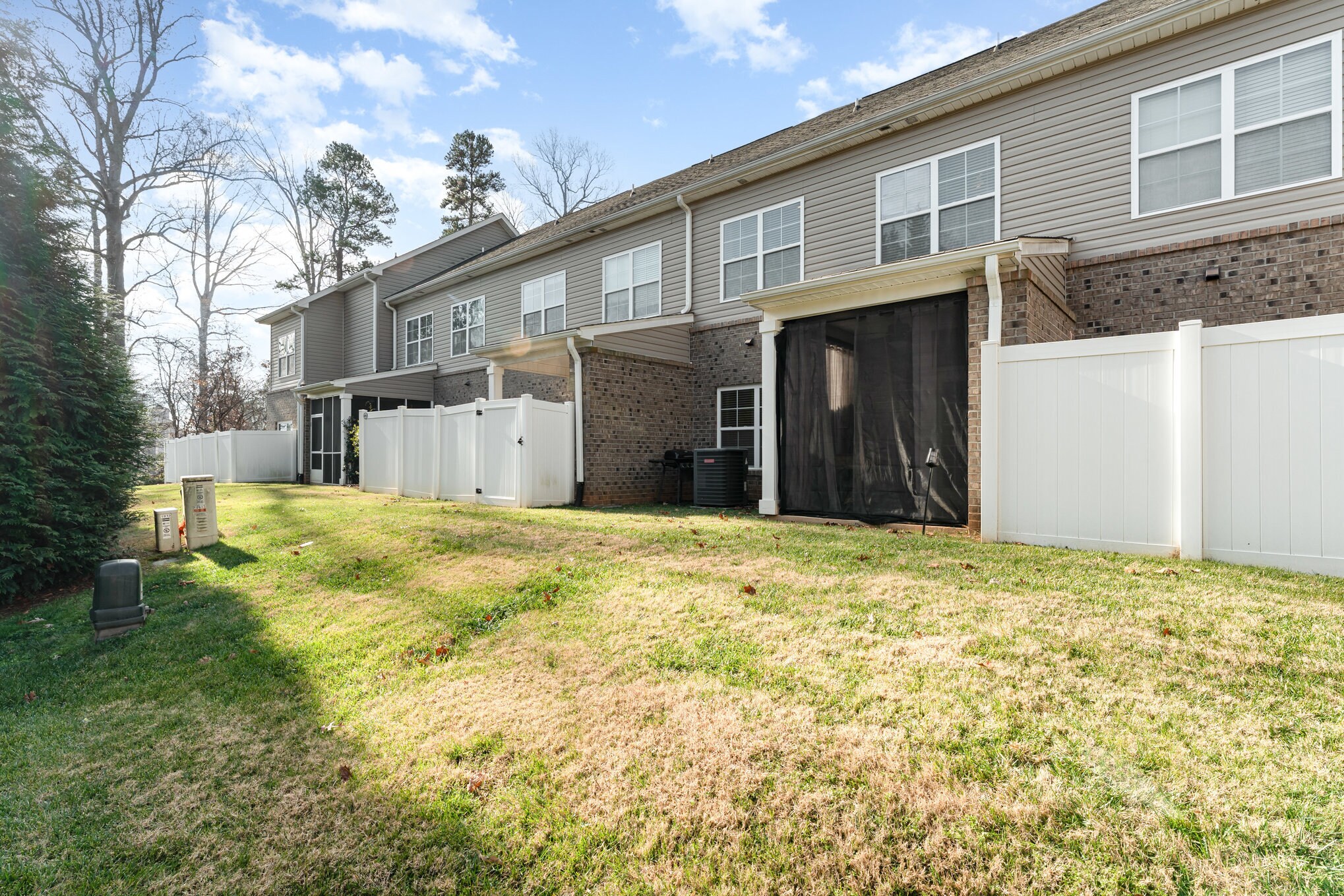 Building Photo - 1915 Fleming Rd