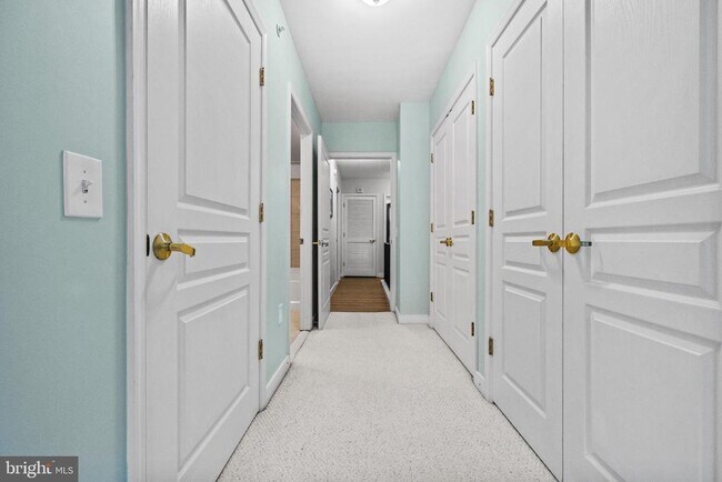 Building Photo - 631 D St NW