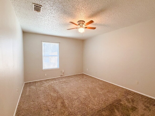 Building Photo - Charming 2 Bed, 2 Bath home in Keller