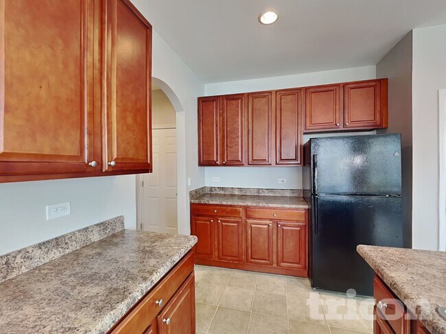 Building Photo - 5517 Village Trace