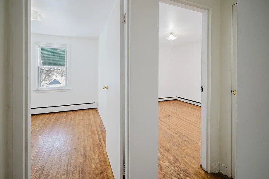 Building Photo - 3930 Bailey Ave