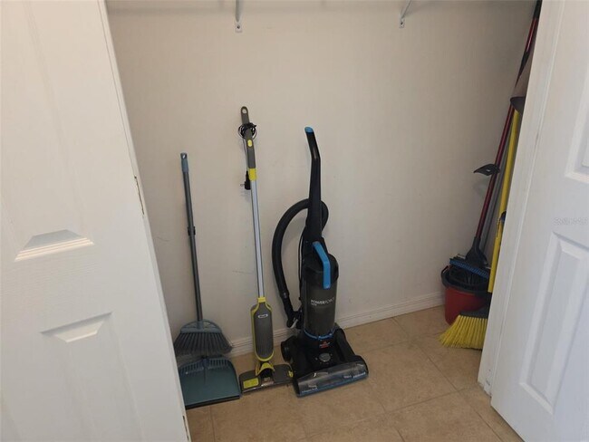 Building Photo - 5160 Ambergris Loop