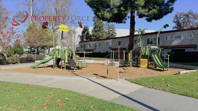 Building Photo - Remodeled 974 Sq Ft Santa Clara Condo Near NVIDIA | 3BR/2BA + 2 Parking – OFFERED BY PROPERTY FOR...