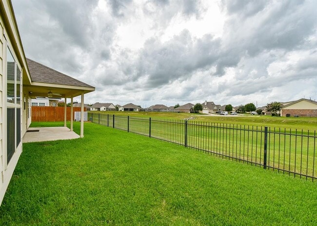 Building Photo - 231 S Lantana Cir