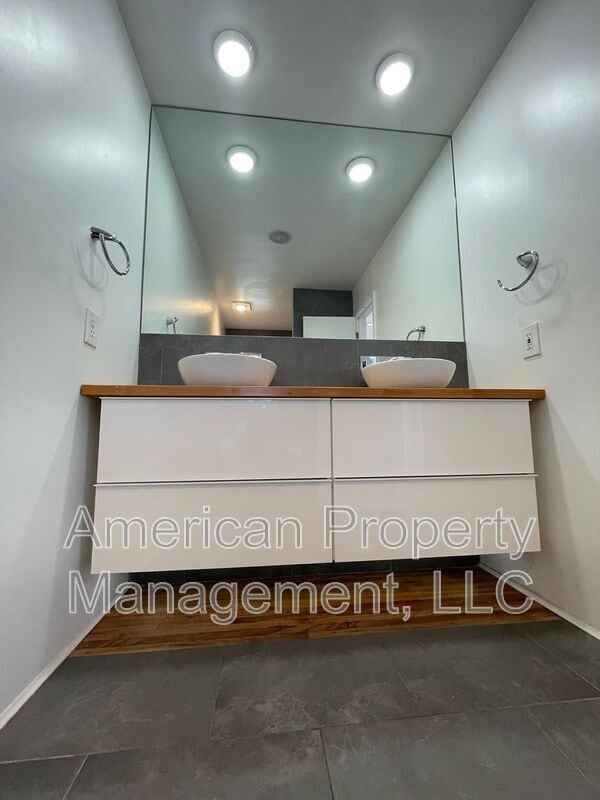 Building Photo - 3756 S Braden Pl