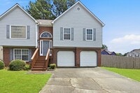Building Photo - Spacious 4BR Home with Private In-Law Suite in Powder Springs